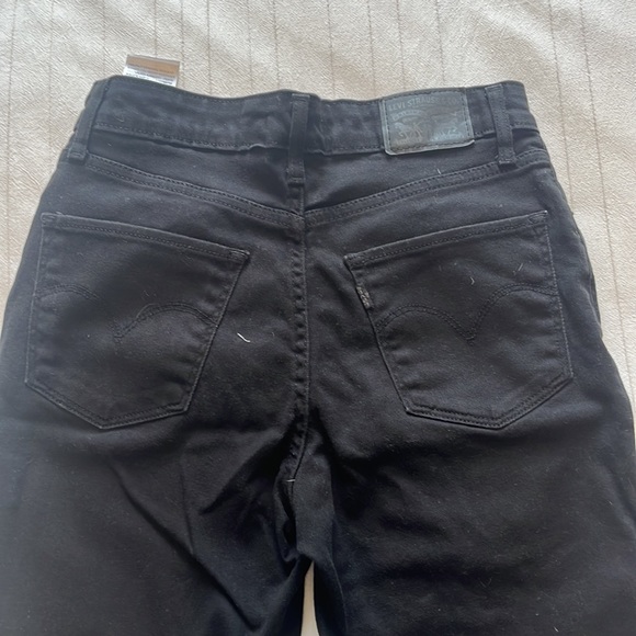 Levi’s jeans - Picture 2 of 4
